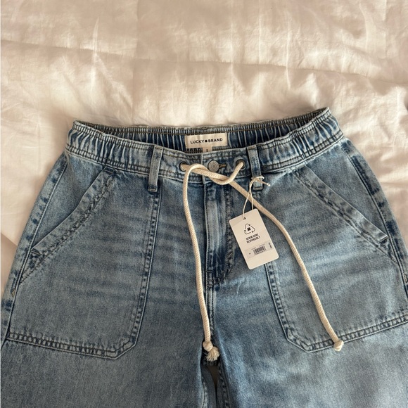 NEW Lucky Brand Light Blue Wide Leg Jeans - Picture 3 of 13